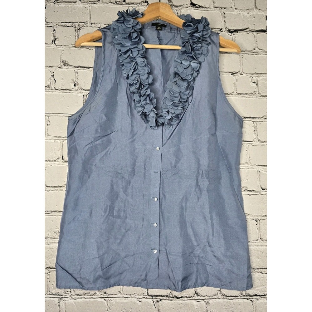 Ann Taylor 100%‎ Silk Powder Blue Petal Ruffle Collar Blouse Size Medium
